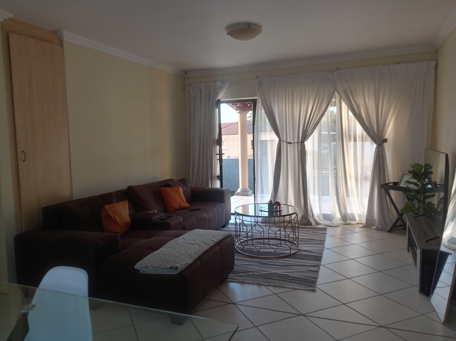 3 Bedroom Property for Sale in Flamwood North West